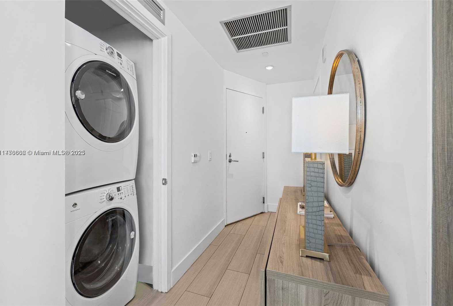 Small Image of 2900 NORTH EAST 7TH AVE #901, Miami Number 10