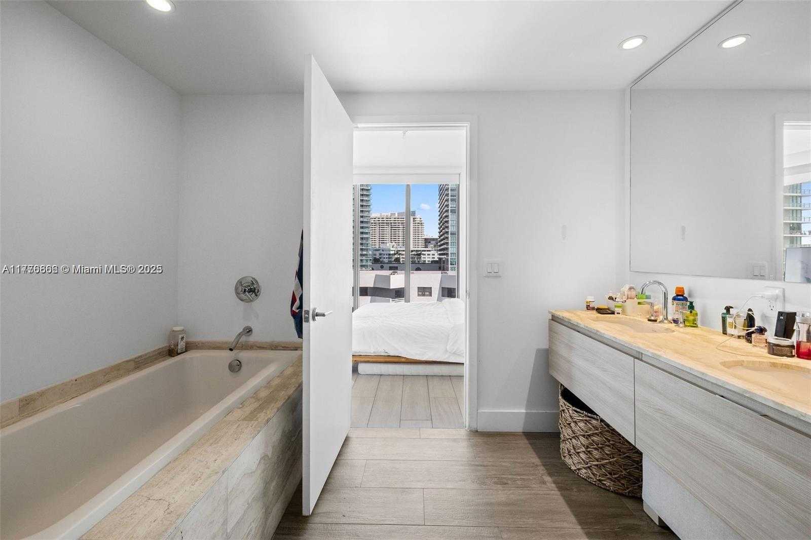 Small Image of 2900 NORTH EAST 7TH AVE #901, Miami Number 21