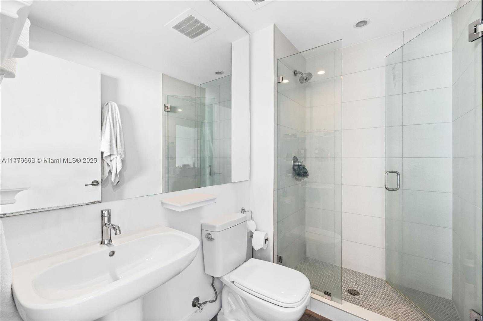 Small Image of 2900 NORTH EAST 7TH AVE #901, Miami Number 25