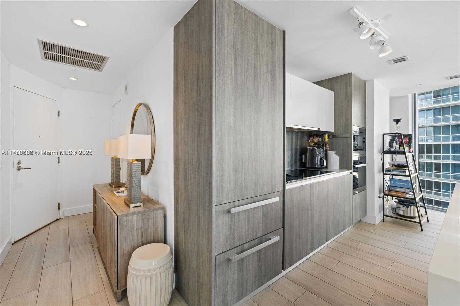 Small Image of 2900 NORTH EAST 7TH AVE #901, Miami Number 6