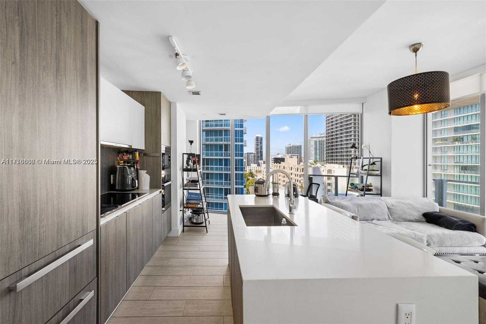 Small Image of 2900 NORTH EAST 7TH AVE #901, Miami Number 7