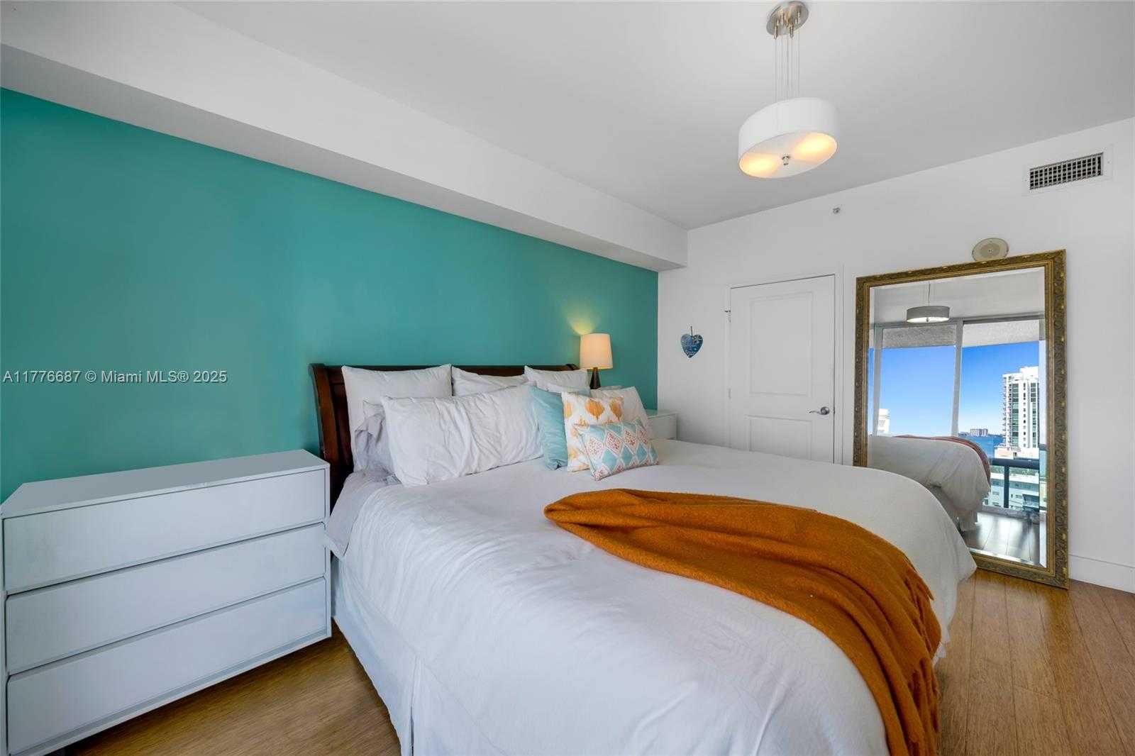 Small Image of 7910 HARBOR ISLAND DR #905, North Bay Village Number 21