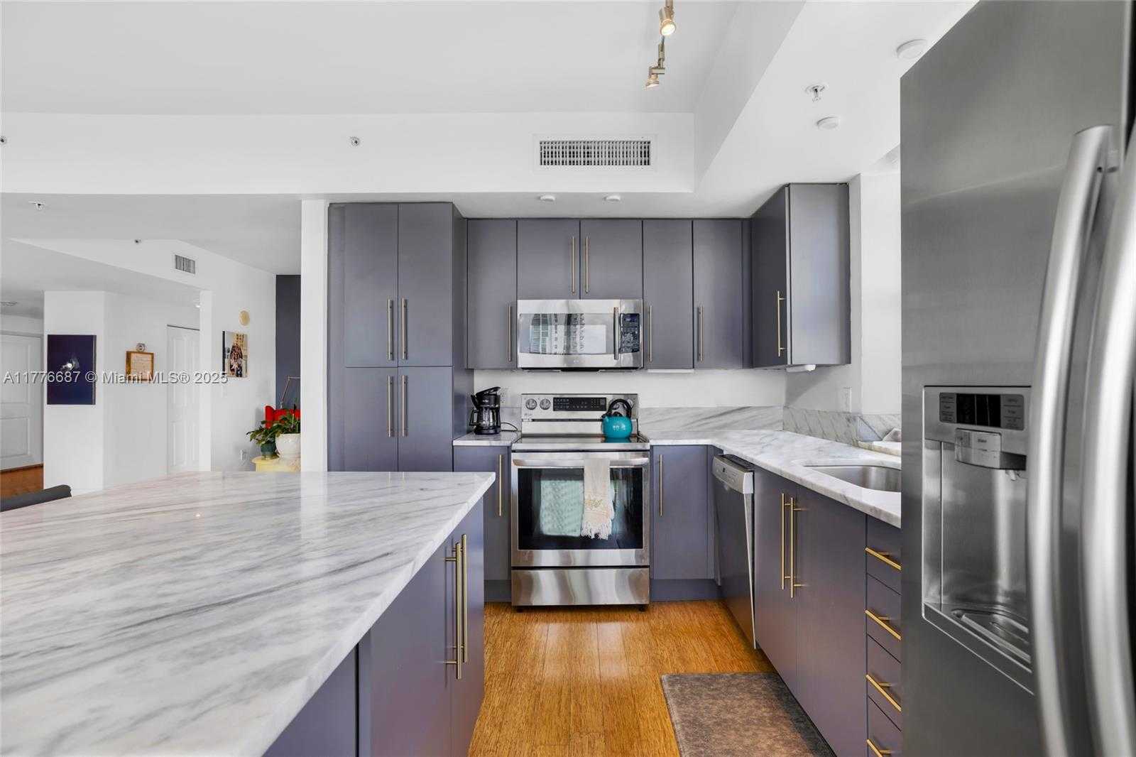 Small Image of 7910 HARBOR ISLAND DR #905, North Bay Village Number 8