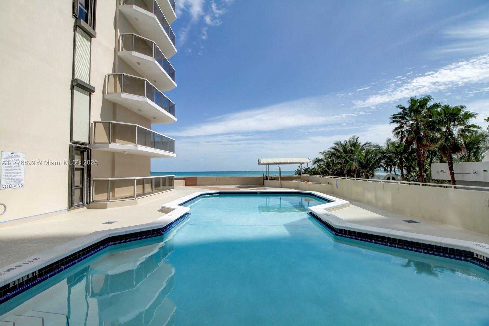 Small Image of 6423 COLLINS AVE #1602, Miami Beach Number 15