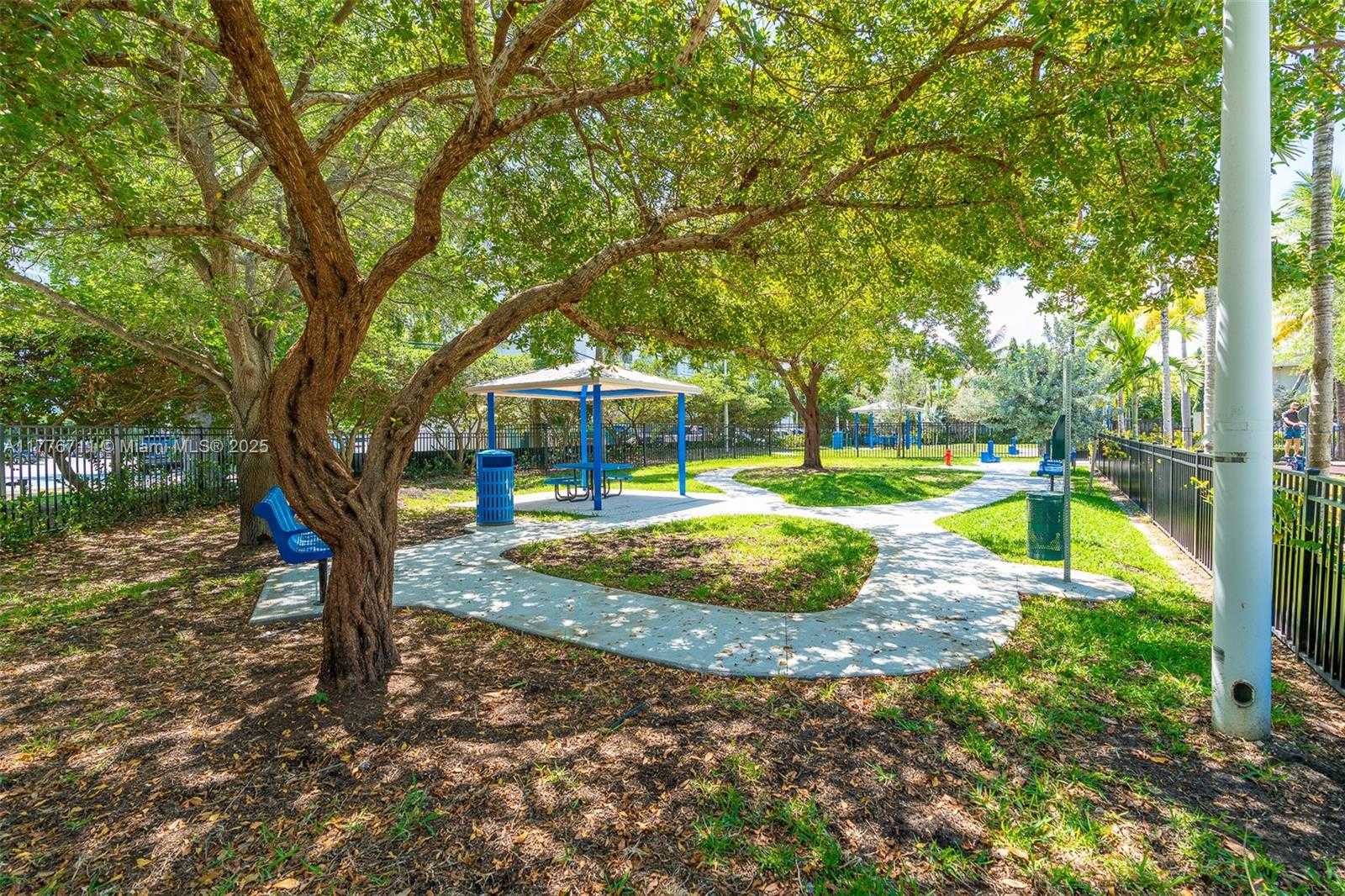 Small Image of 9111 EAST BAY HARBOR DR #6A, Bay Harbor Islands Number 32