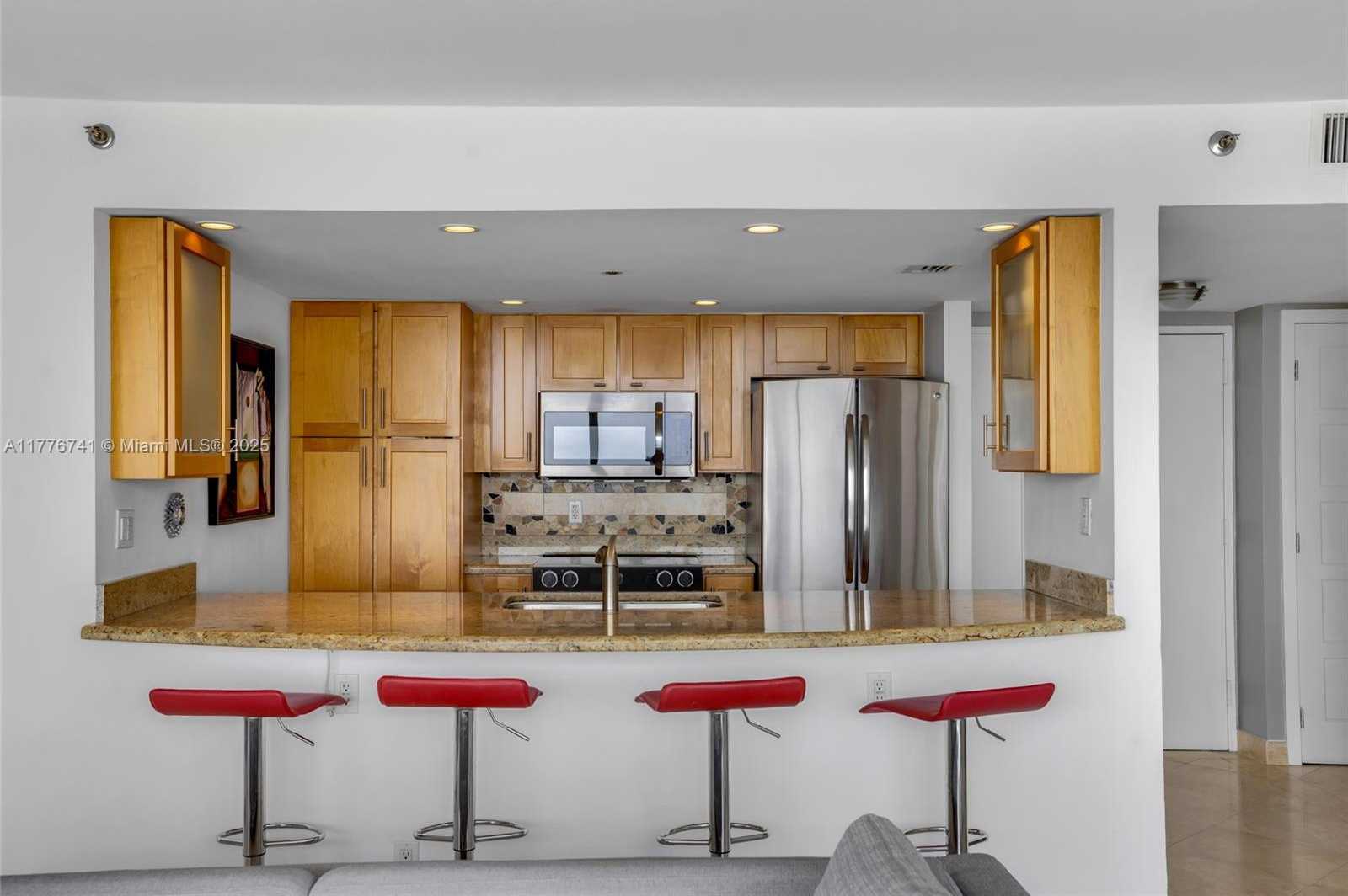 Small Image of 7601 EAST TREASURE DR #1214, North Bay Village Number 10