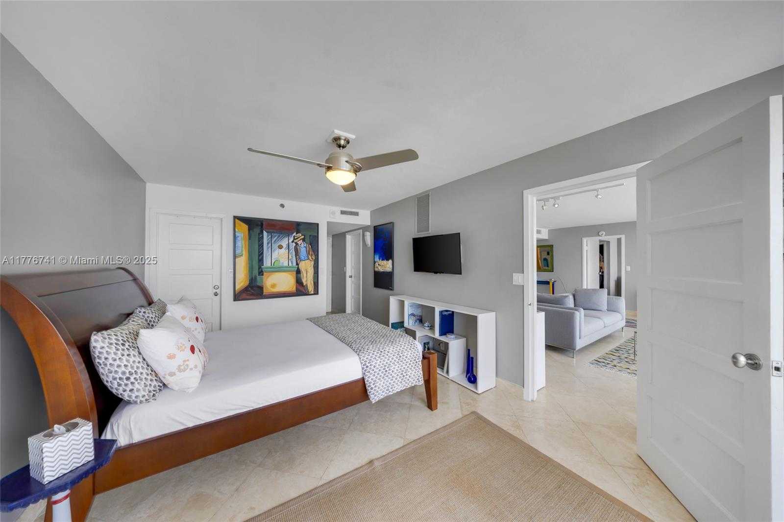 Small Image of 7601 EAST TREASURE DR #1214, North Bay Village Number 22
