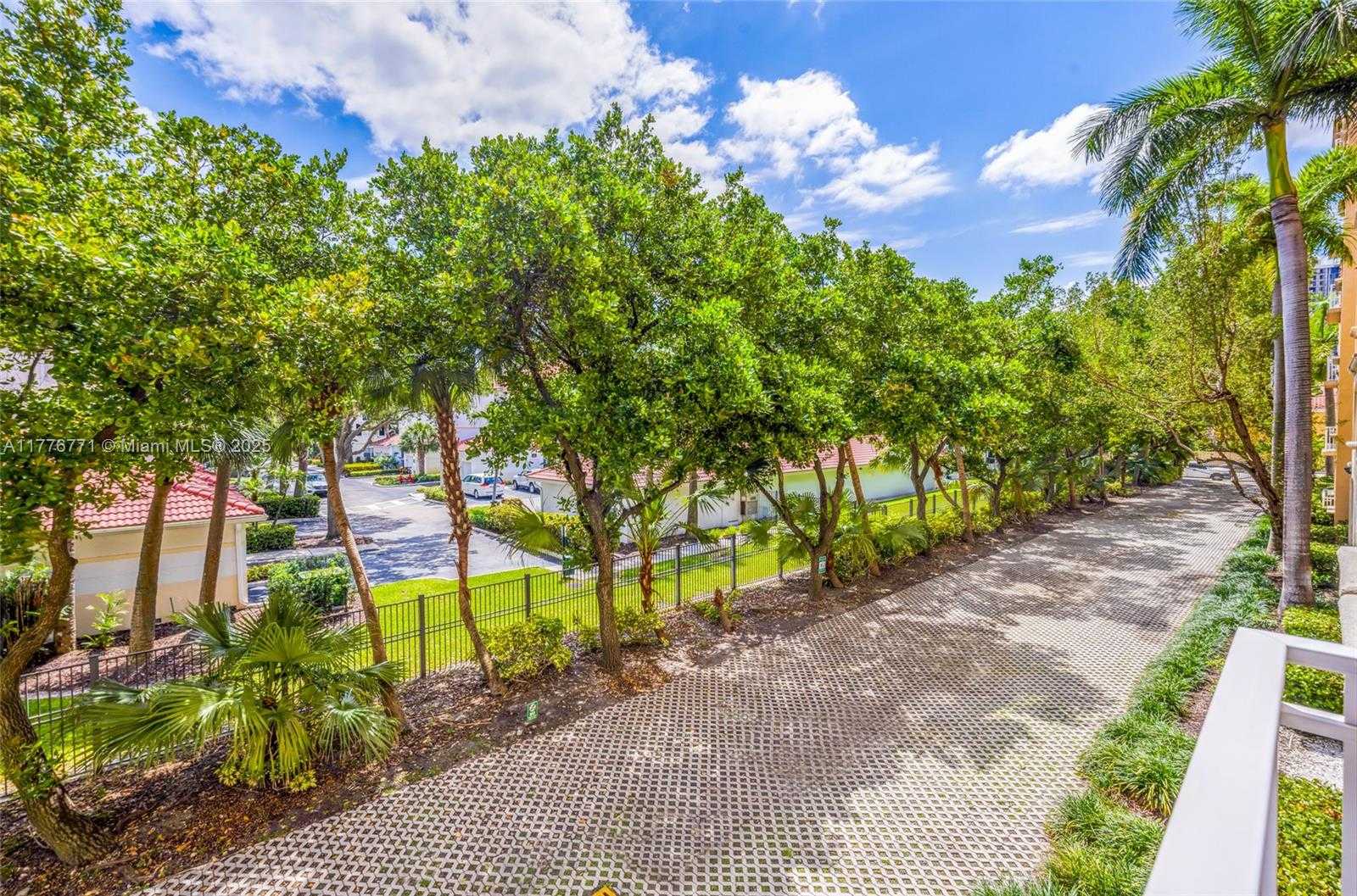 Small Image of 3001 NORTH EAST 185TH ST #219, Aventura Number 9