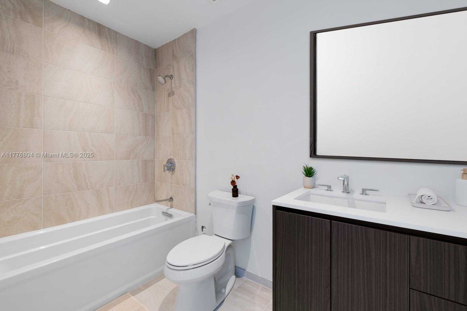 Small Image of 340 WEST 42ND ST #601, Miami Beach Number 12