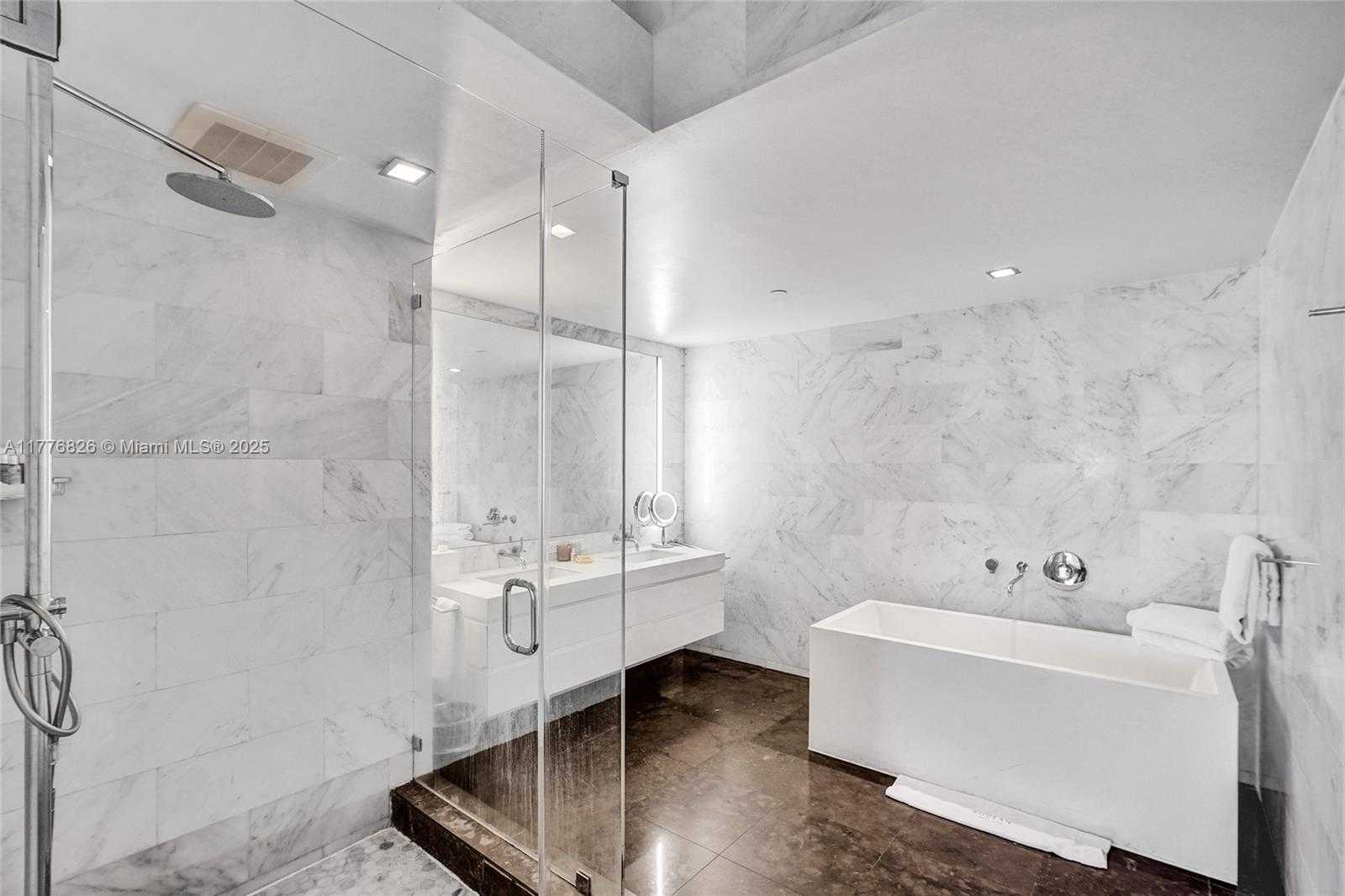 Small Image of 220 21ST ST #405, Miami Beach Number 15