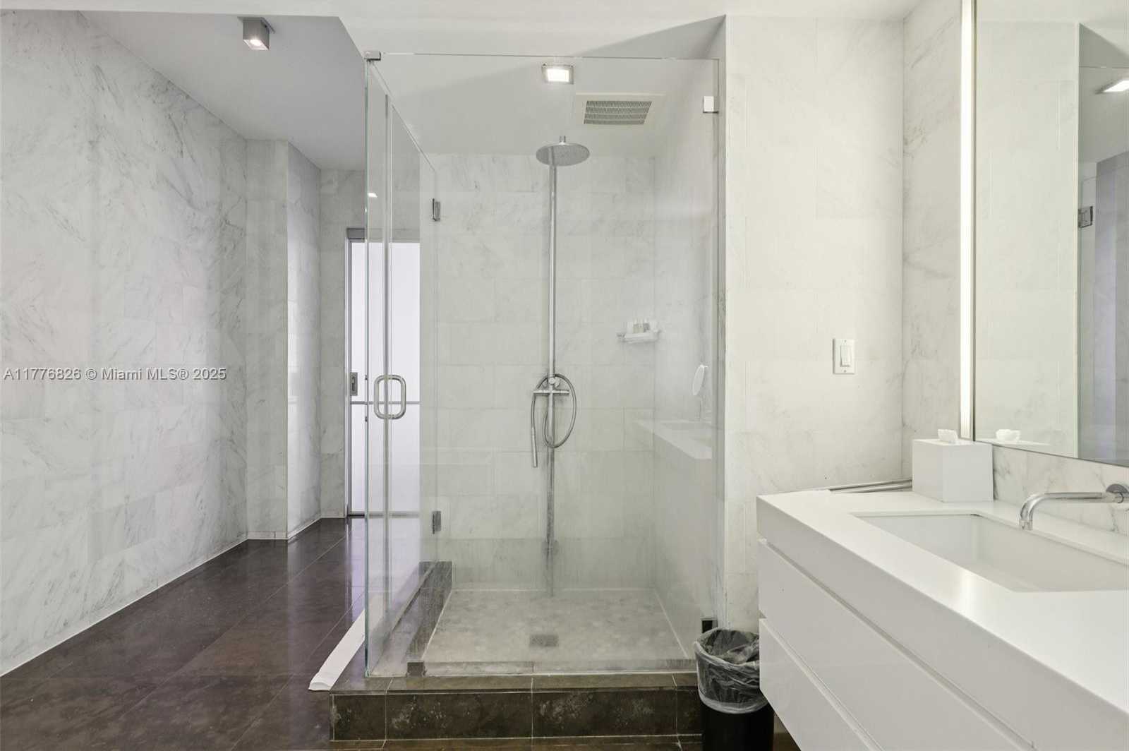 Small Image of 220 21ST ST #405, Miami Beach Number 29