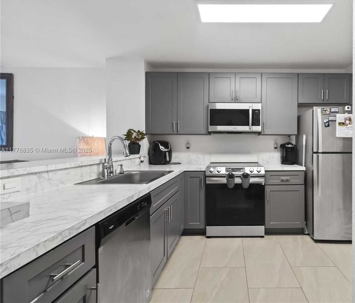 Small Image of 2452 SOUTH WEST 99TH WAY #2452, Miramar Number 13