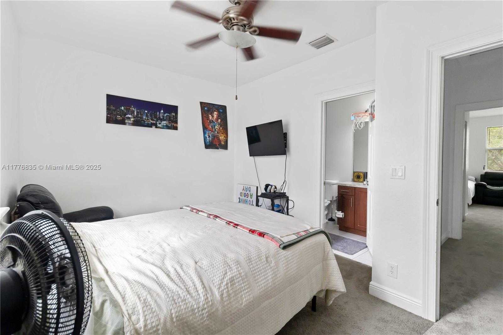 Small Image of 2452 SOUTH WEST 99TH WAY #2452, Miramar Number 16