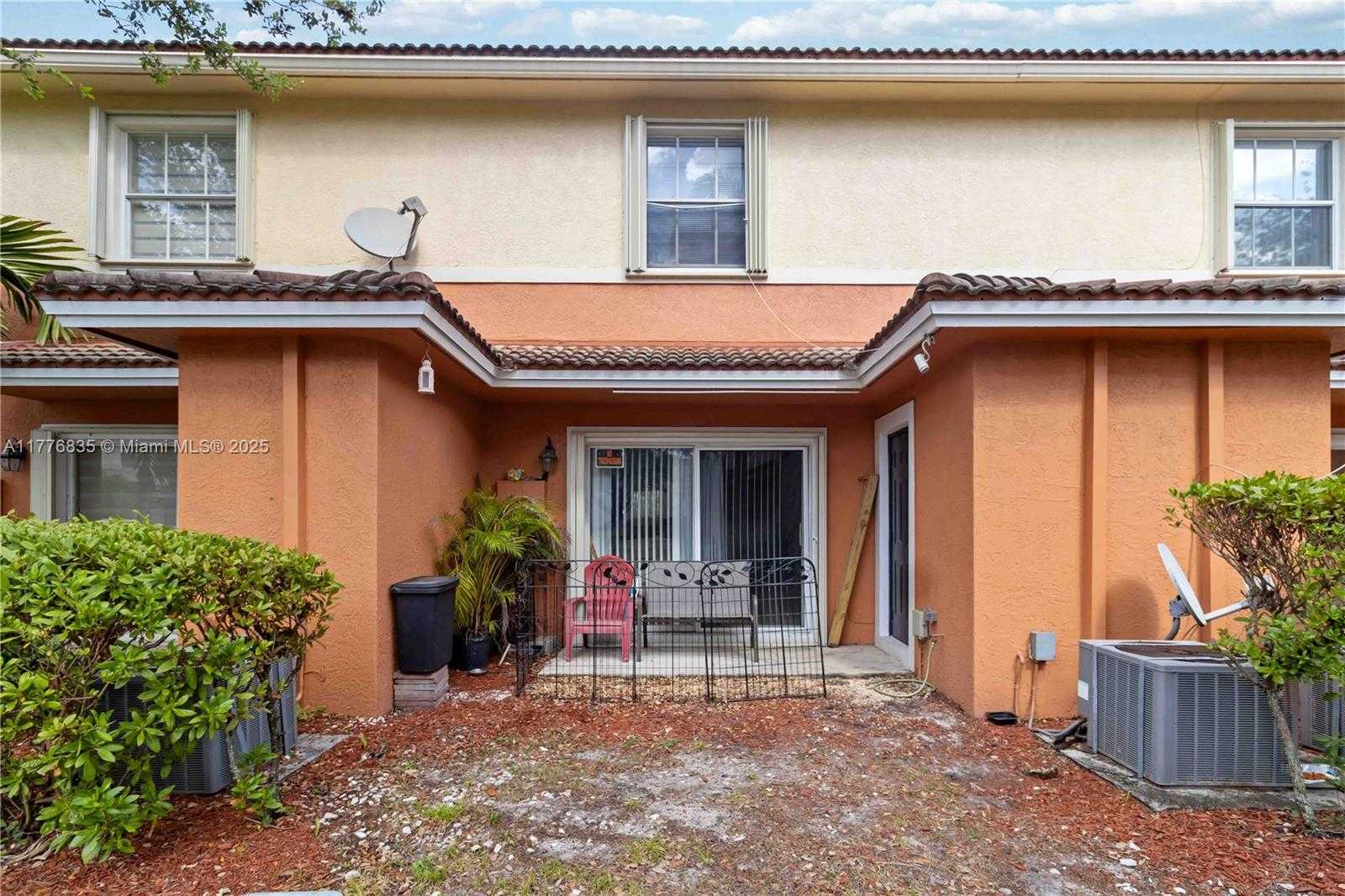 Small Image of 2452 SOUTH WEST 99TH WAY #2452, Miramar Number 28