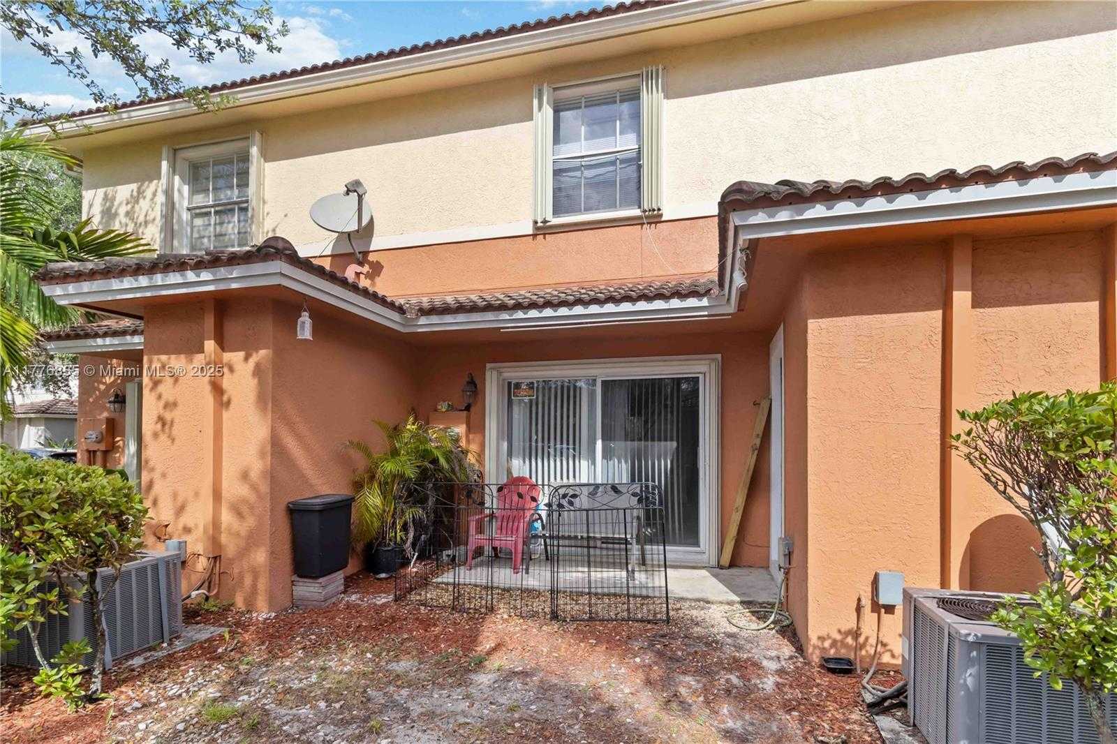 Small Image of 2452 SOUTH WEST 99TH WAY #2452, Miramar Number 30
