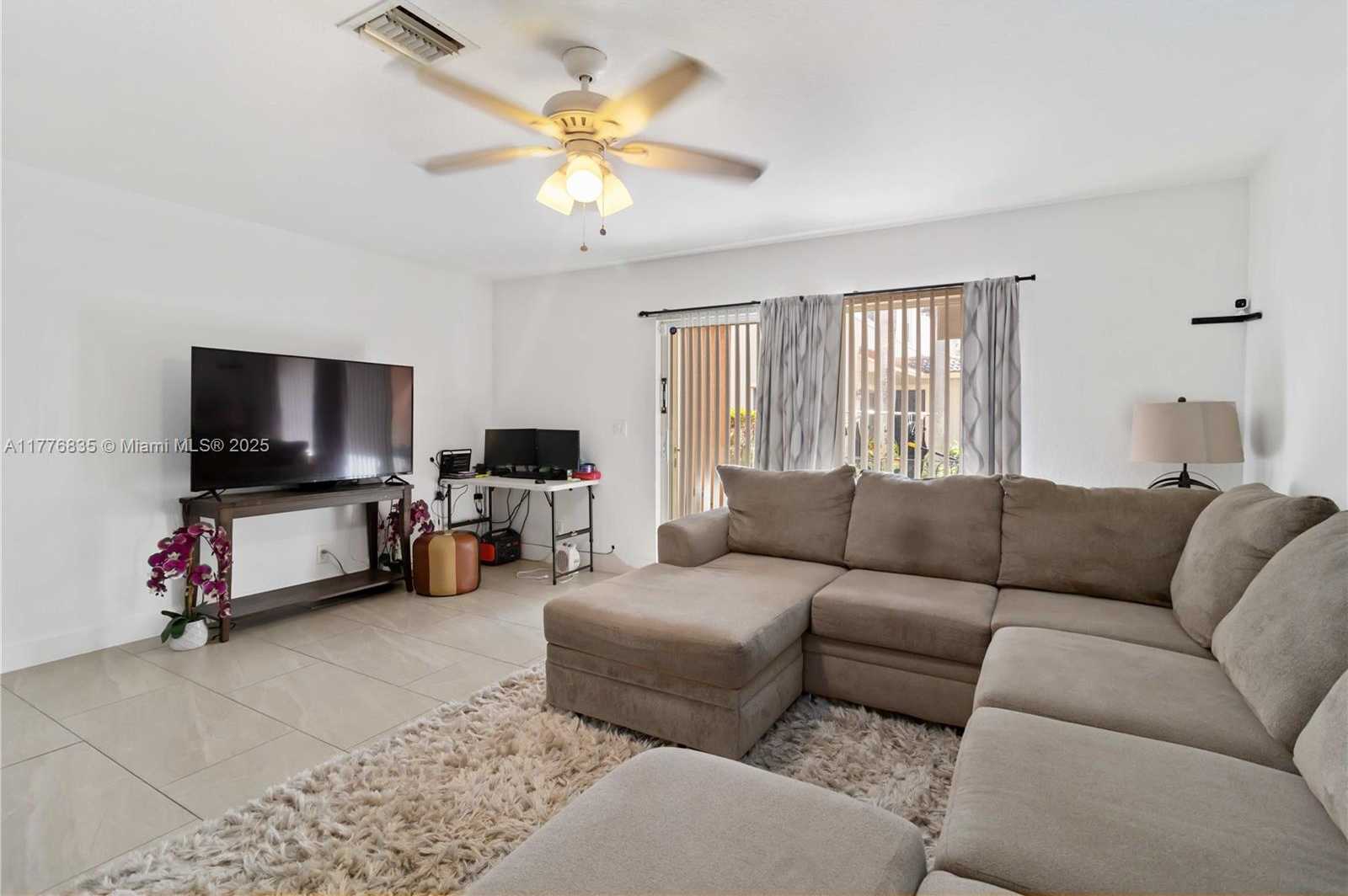 Small Image of 2452 SOUTH WEST 99TH WAY #2452, Miramar Number 8