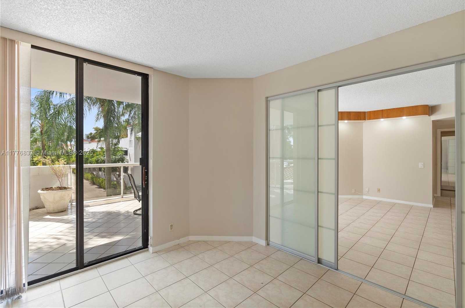 Small Image of 3610 YACHT CLUB DR #213, Aventura Number 18