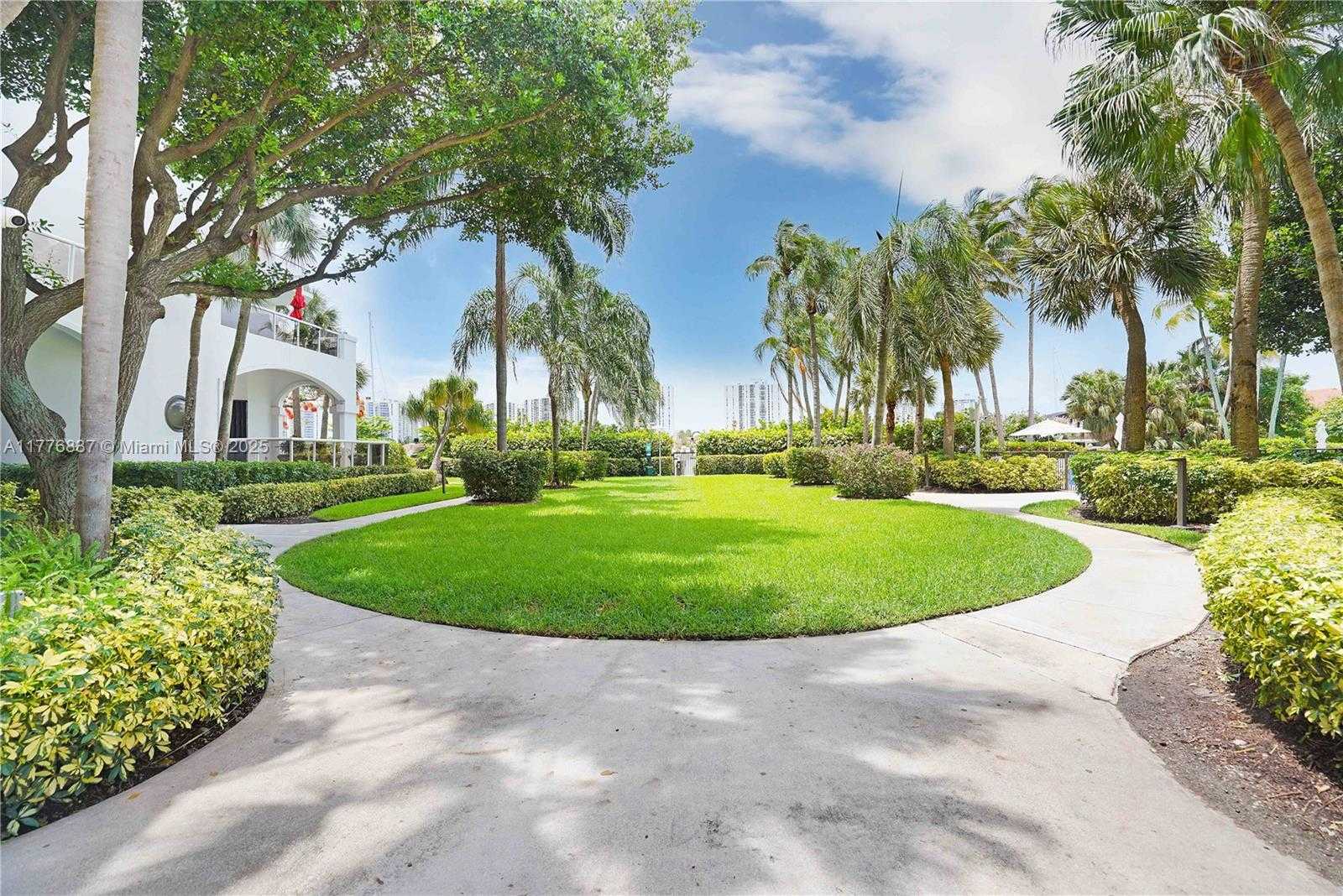 Small Image of 3610 YACHT CLUB DR #213, Aventura Number 30