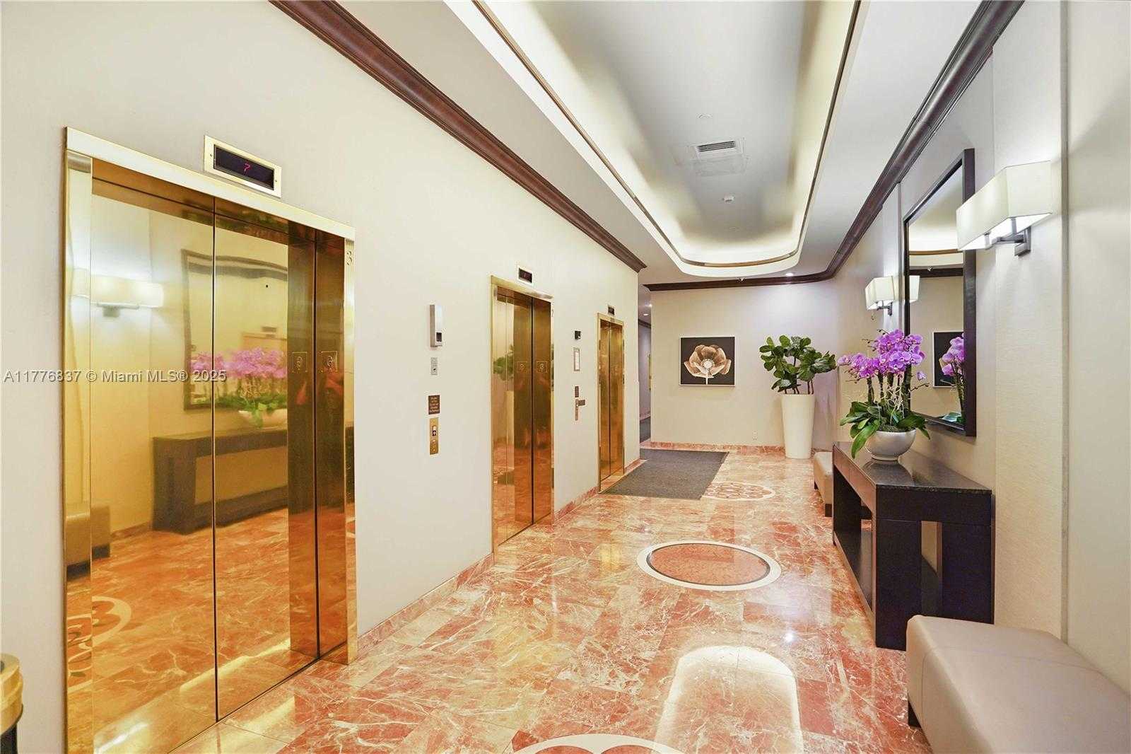 Small Image of 3610 YACHT CLUB DR #213, Aventura Number 37