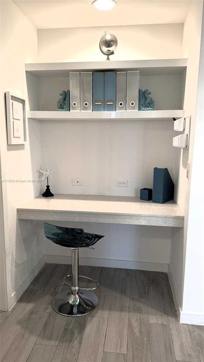Small Image of 999 SOUTH WEST 1ST AVE #2215, Miami Number 12
