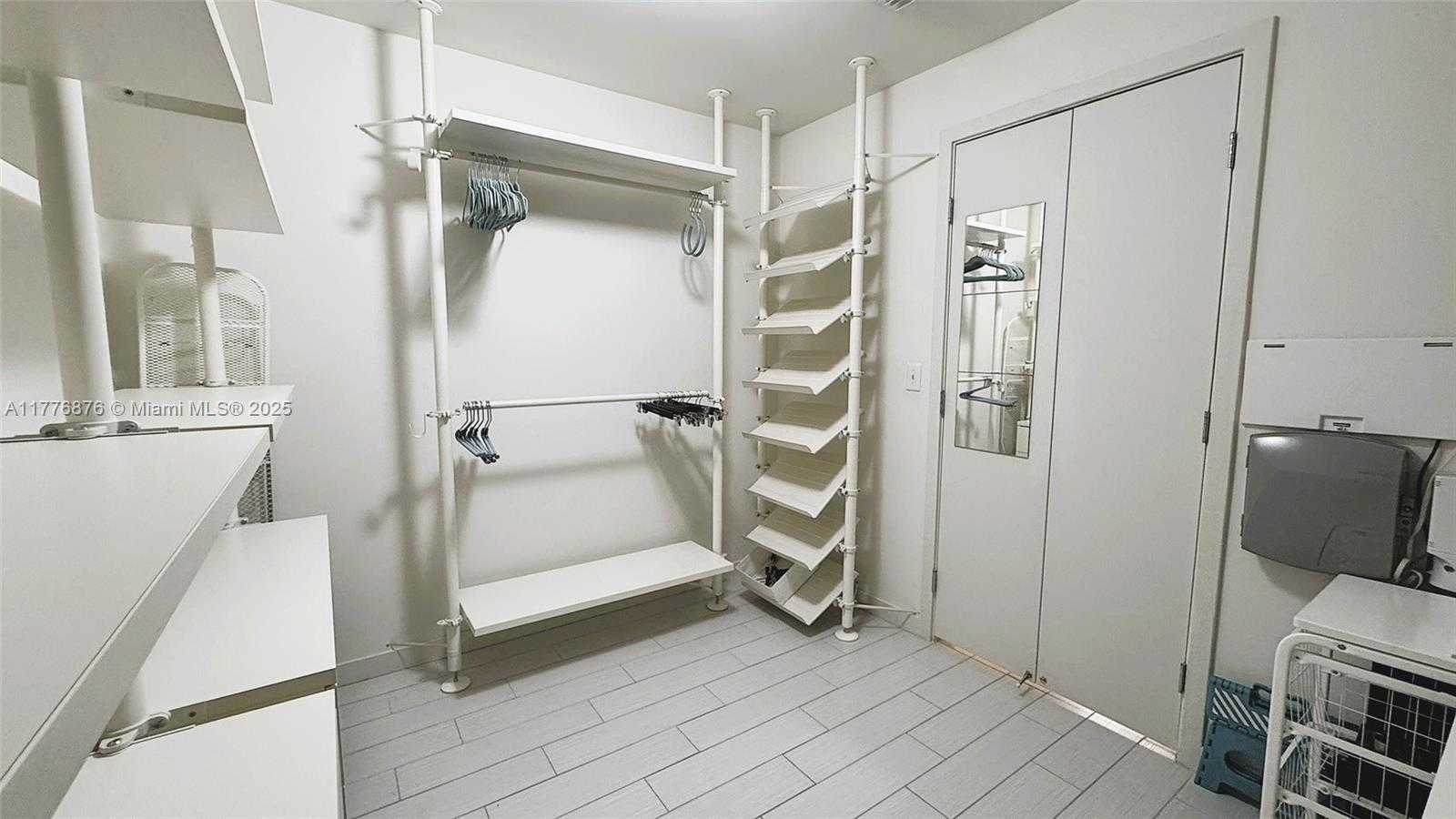 Small Image of 999 SOUTH WEST 1ST AVE #2215, Miami Number 25