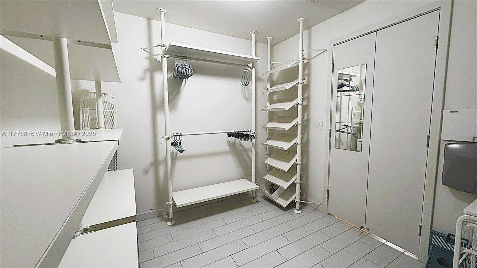 Small Image of 999 SOUTH WEST 1ST AVE #2215, Miami Number 26