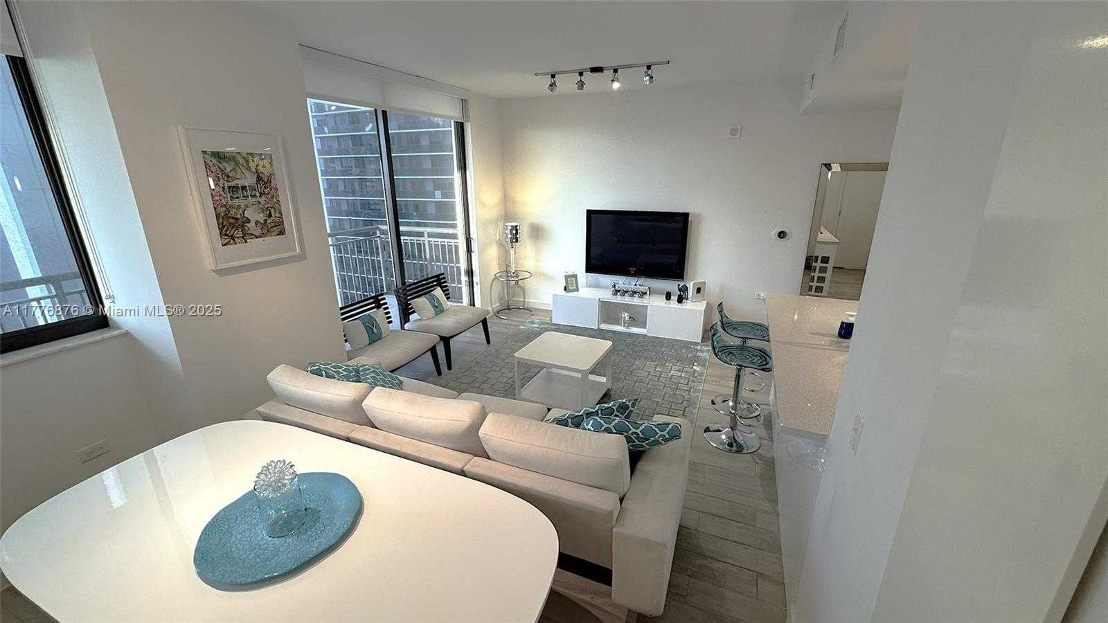 Small Image of 999 SOUTH WEST 1ST AVE #2215, Miami Number 7