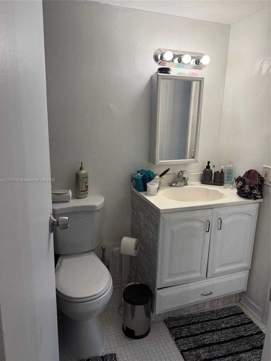 Small Image of 16465 NORTH EAST 22ND AVE #505, North Miami Beach Number 10