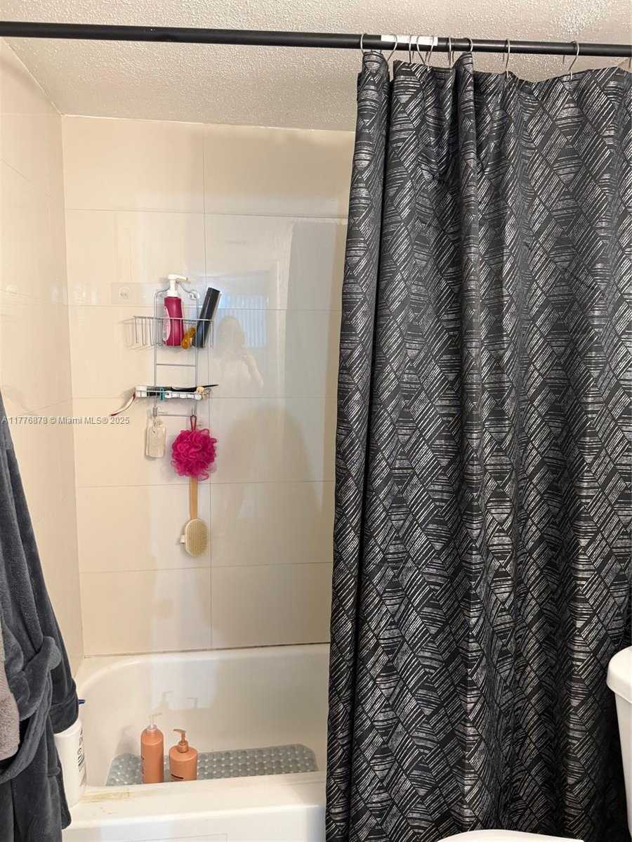 Small Image of 16465 NORTH EAST 22ND AVE #505, North Miami Beach Number 11
