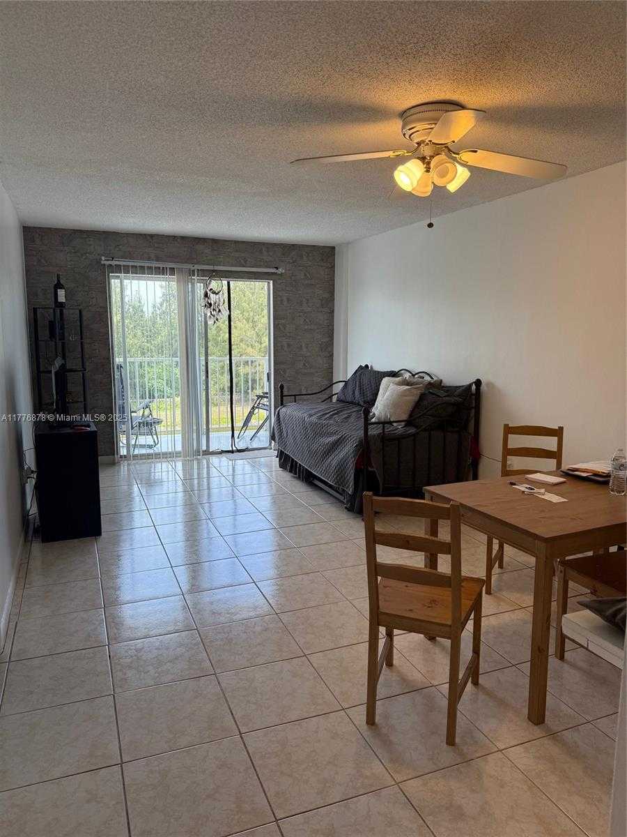 Small Image of 16465 NORTH EAST 22ND AVE #505, North Miami Beach Number 3