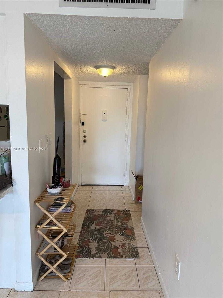 Small Image of 16465 NORTH EAST 22ND AVE #505, North Miami Beach Number 4
