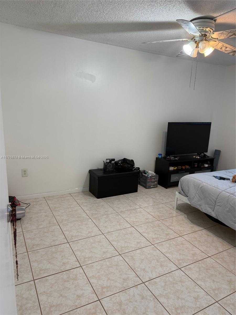 Small Image of 16465 NORTH EAST 22ND AVE #505, North Miami Beach Number 7