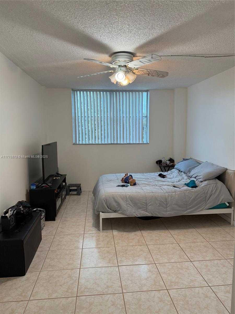 Small Image of 16465 NORTH EAST 22ND AVE #505, North Miami Beach Number 8
