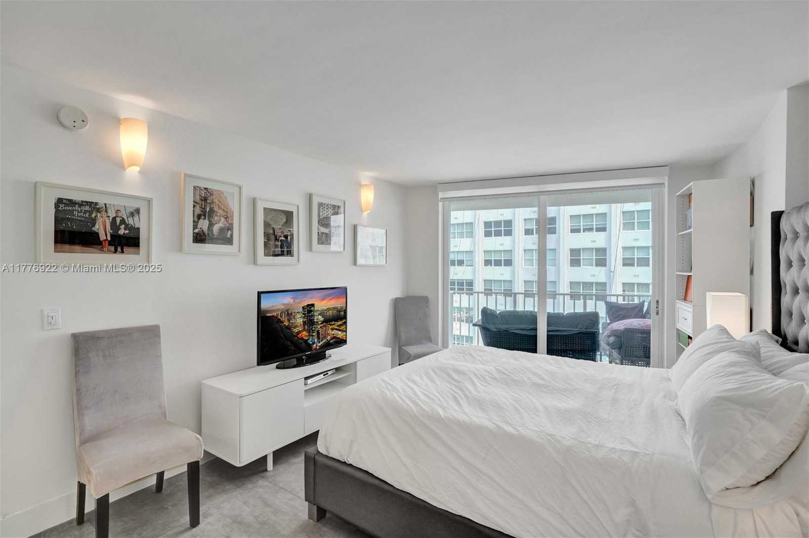 Small Image of 1228 WEST AVE #603, Miami Beach Number 18