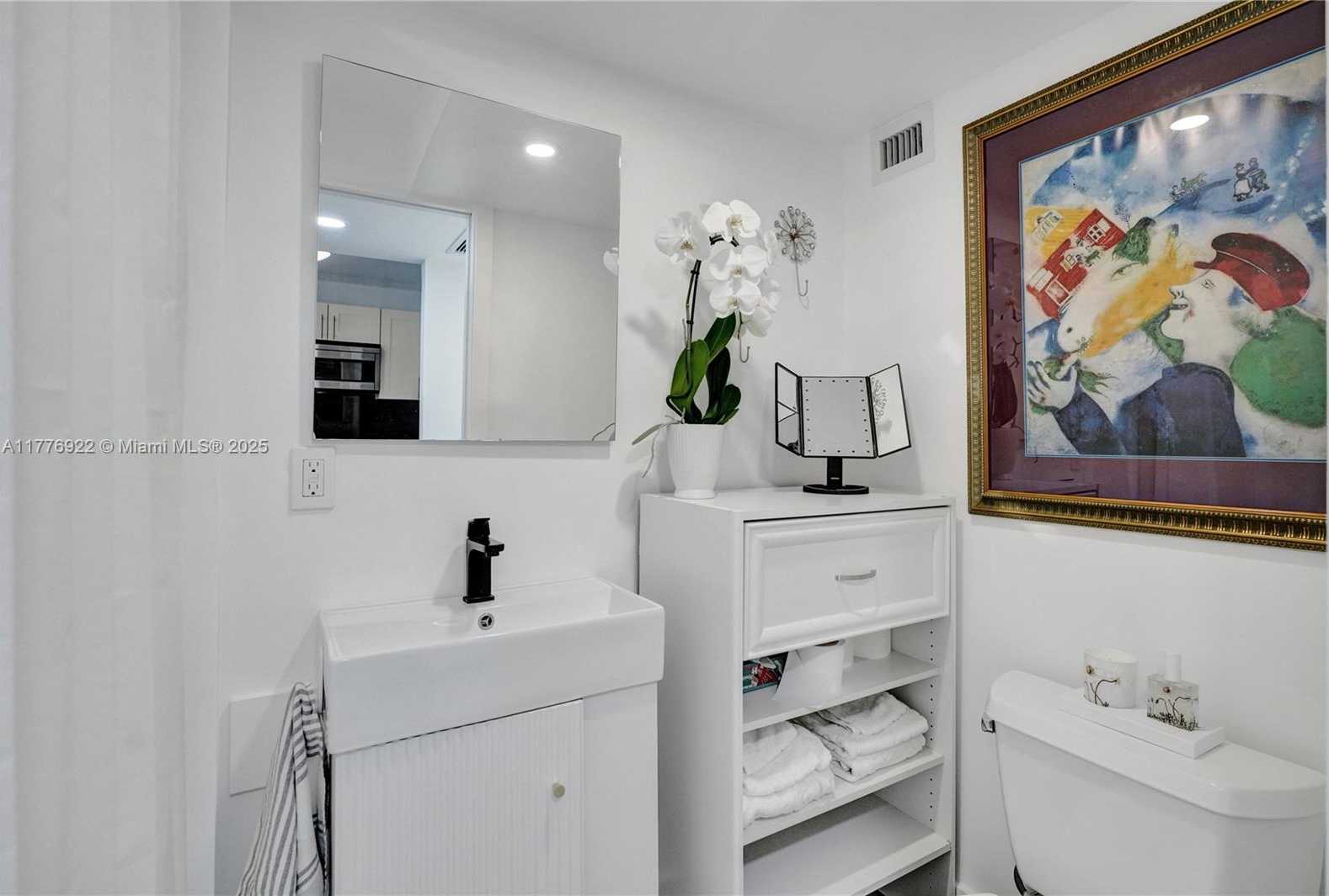 Small Image of 1228 WEST AVE #603, Miami Beach Number 23