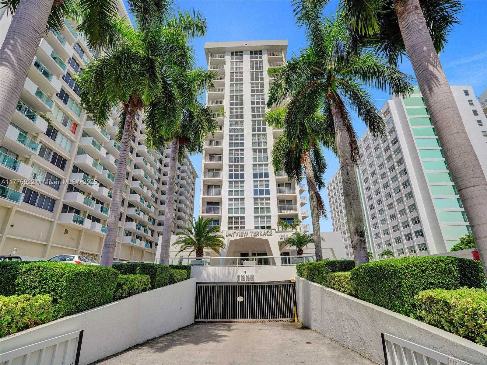 Small Image of 1228 WEST AVE #603, Miami Beach Number 31