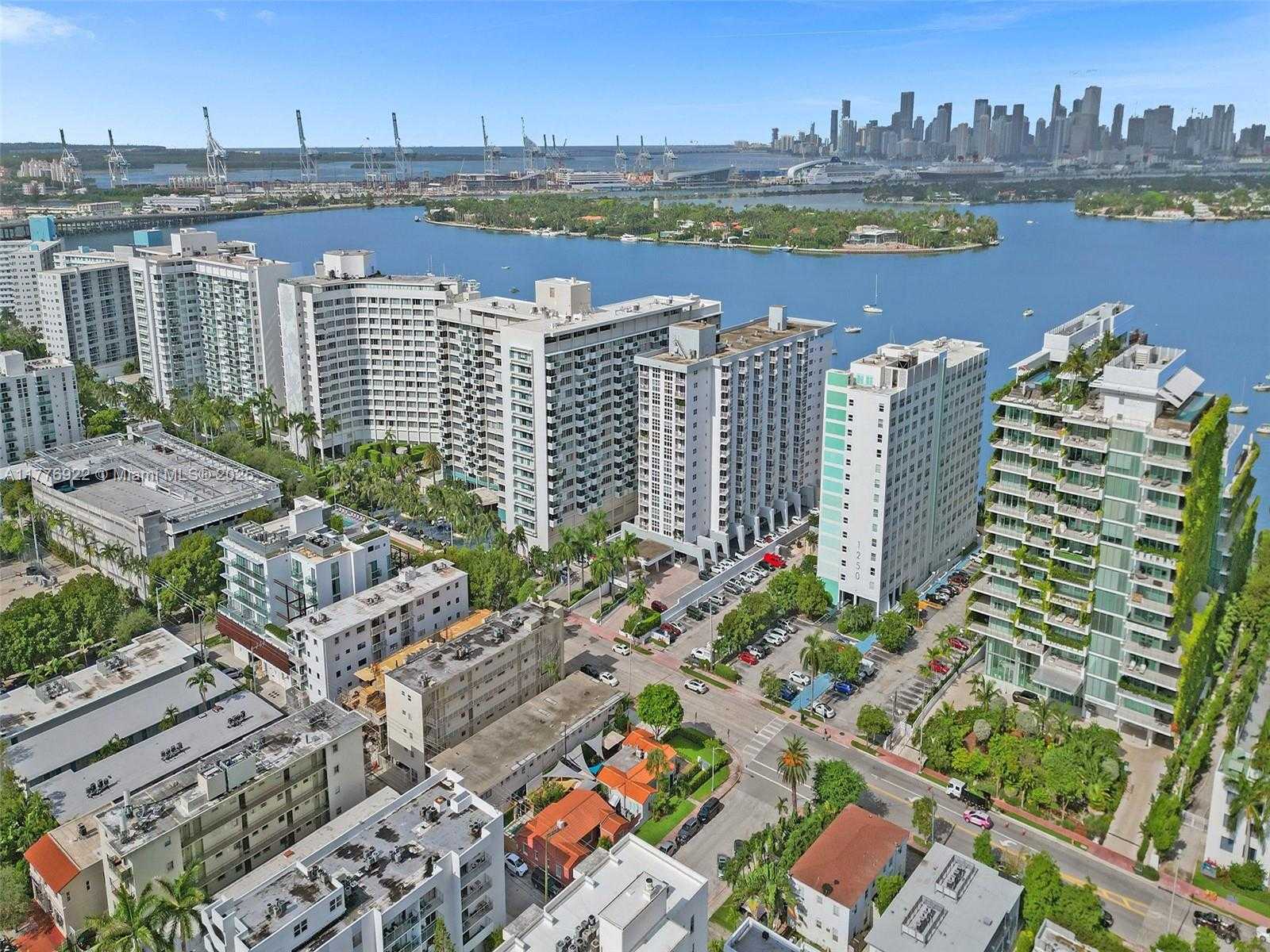 Small Image of 1228 WEST AVE #603, Miami Beach Number 38