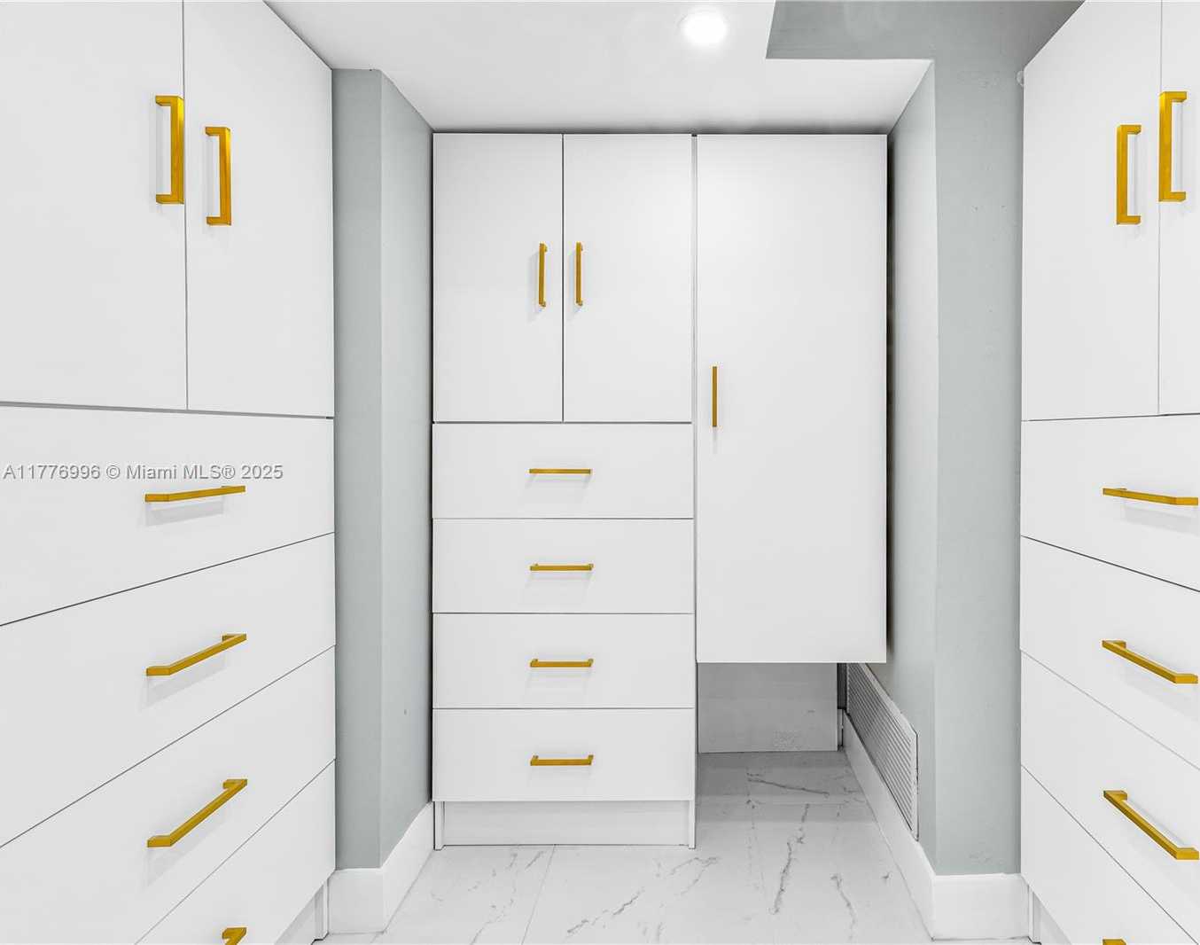 Small Image of 2851 NORTH EAST 183RD ST #1504E, Aventura Number 22