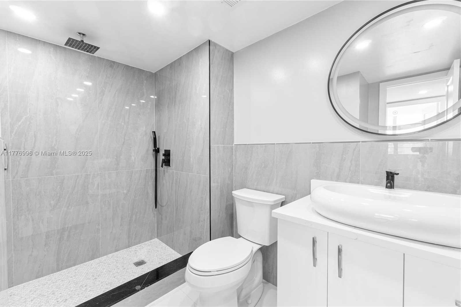 Small Image of 2851 NORTH EAST 183RD ST #1504E, Aventura Number 27