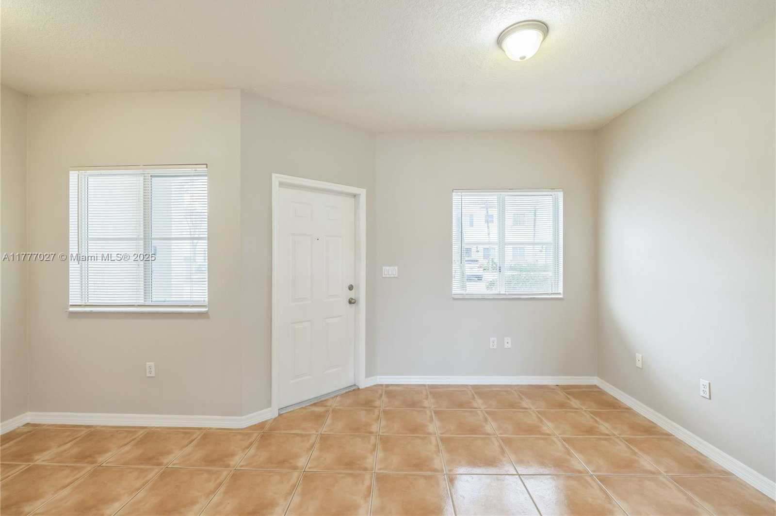 Small Image of 1533 SOUTH EAST 31ST CT, Homestead Number 18