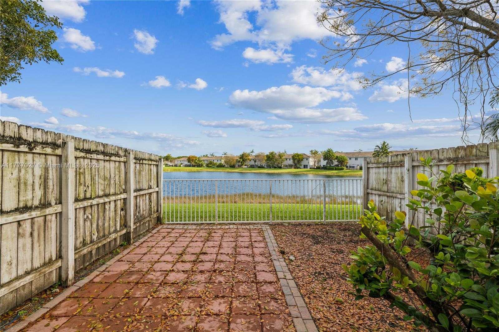 Small Image of 1533 SOUTH EAST 31ST CT, Homestead Number 2