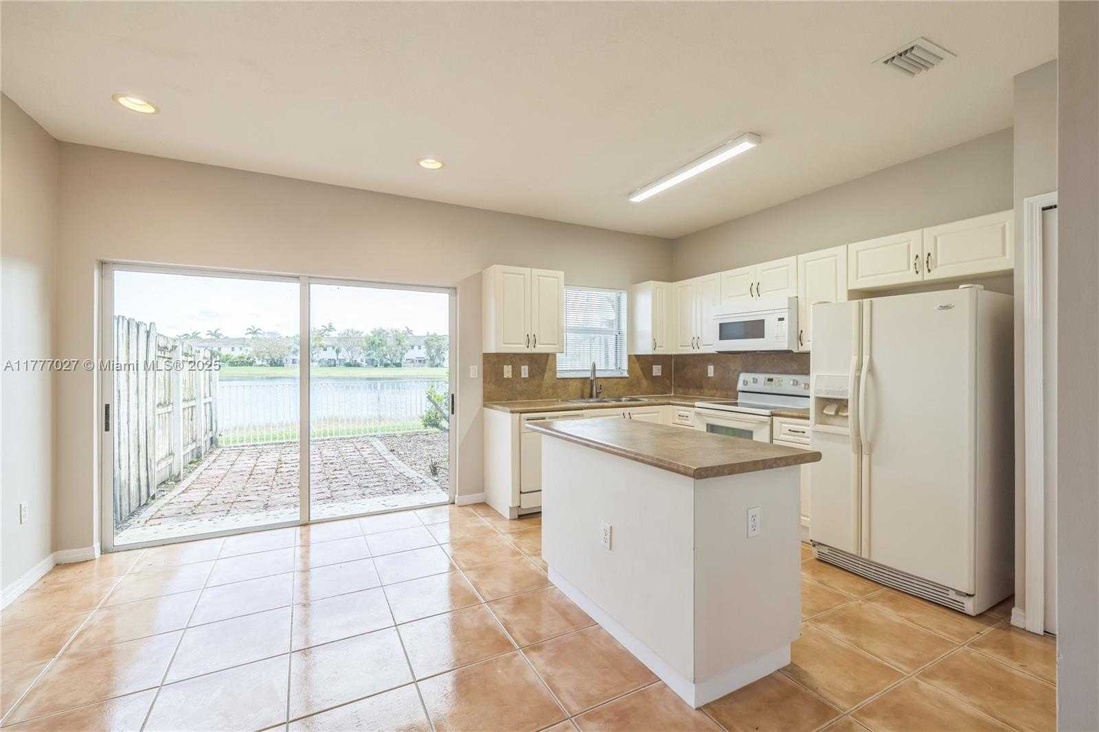 Small Image of 1533 SOUTH EAST 31ST CT, Homestead Number 8