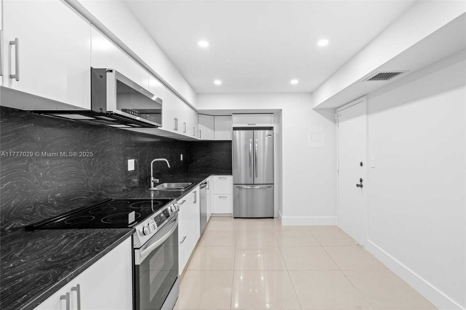 Small Image of 600 THREE ISLANDS BLVD #1105, Hallandale Beach Number 9