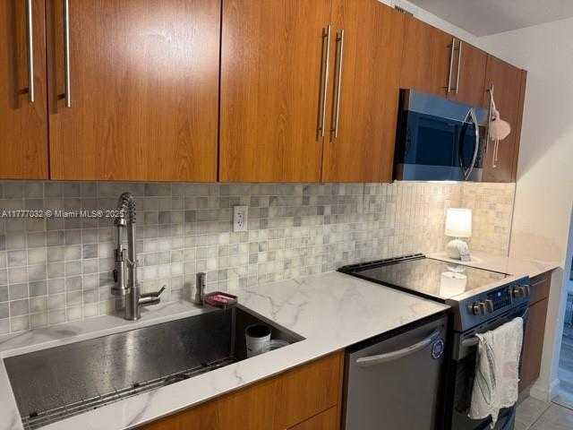 Small Image of 3000 SOUTH OCEAN DR #1106, Hollywood Number 27