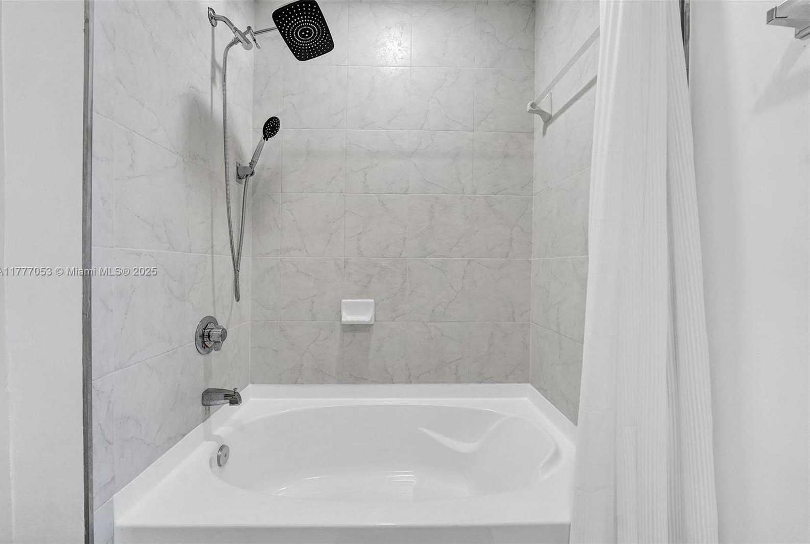 Small Image of 234 NORTH EAST 3RD ST #2202, Miami Number 14