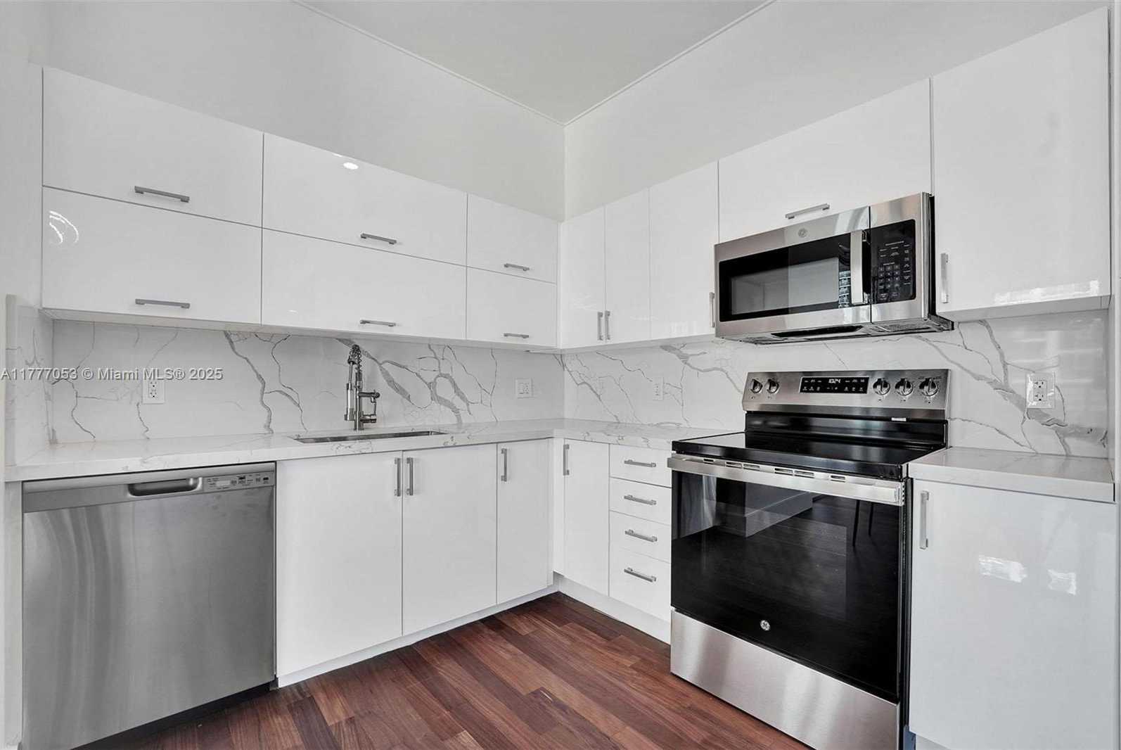 Small Image of 234 NORTH EAST 3RD ST #2202, Miami Number 9