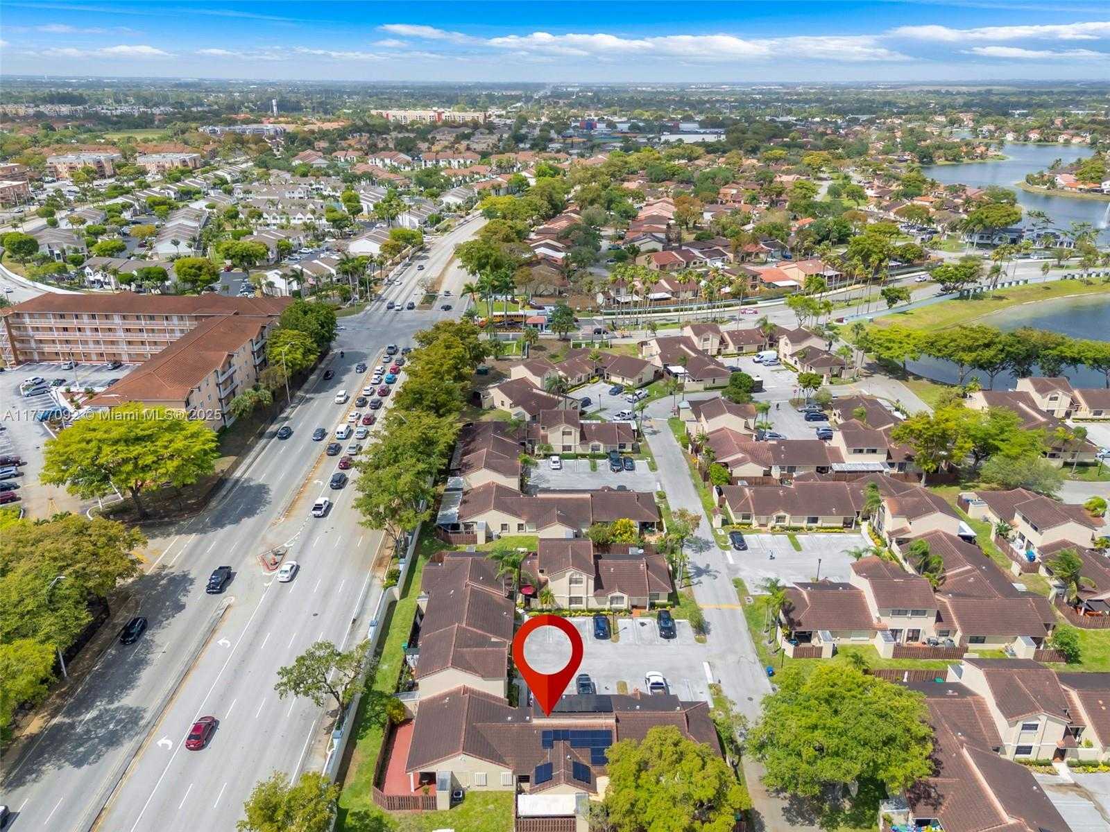 Small Image of 17026 NORTH WEST 66TH CT, Hialeah Number 14