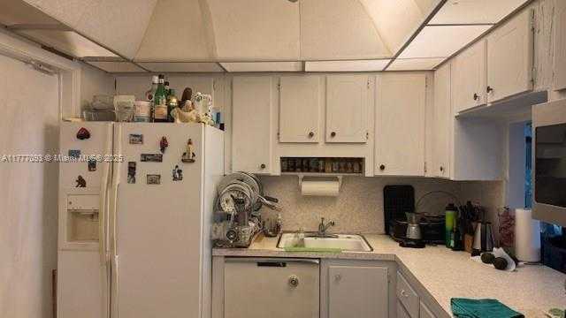 Small Image of 1801 SOUTH OCEAN DR #342, Hallandale Beach Number 11