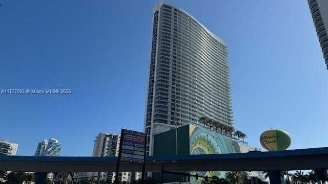Small Image of 1801 SOUTH OCEAN DR #342, Hallandale Beach Number 19