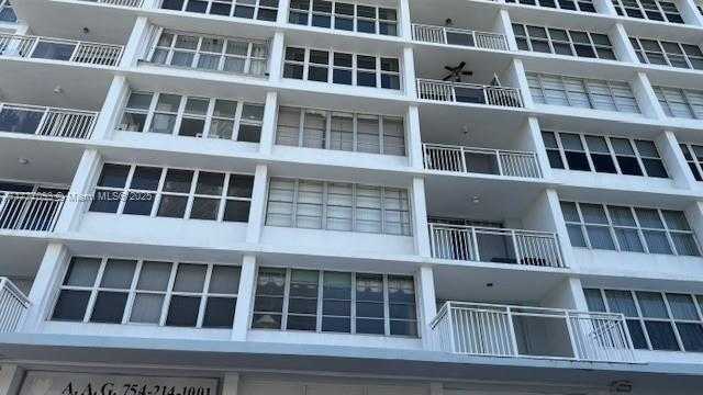 Small Image of 1801 SOUTH OCEAN DR #342, Hallandale Beach Number 21